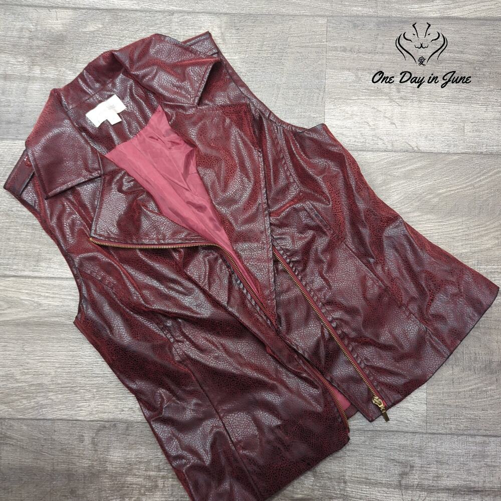 Erin London Faux Leather Zip Front Vest Size M